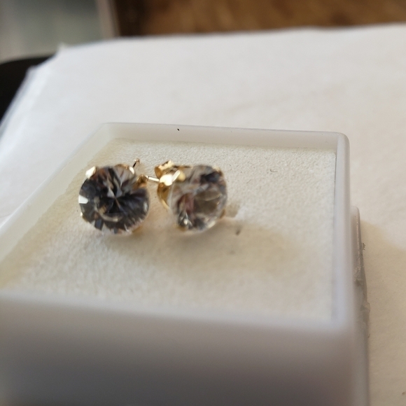 𝅺WHITE zircon earrings - Picture 1 of 10